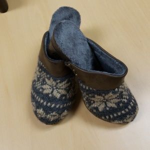 Muk luks woman shoes